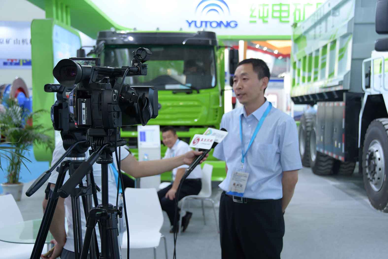 引领未来▲3499拉斯维加斯纯电动矿用车闪耀2019CIME展会