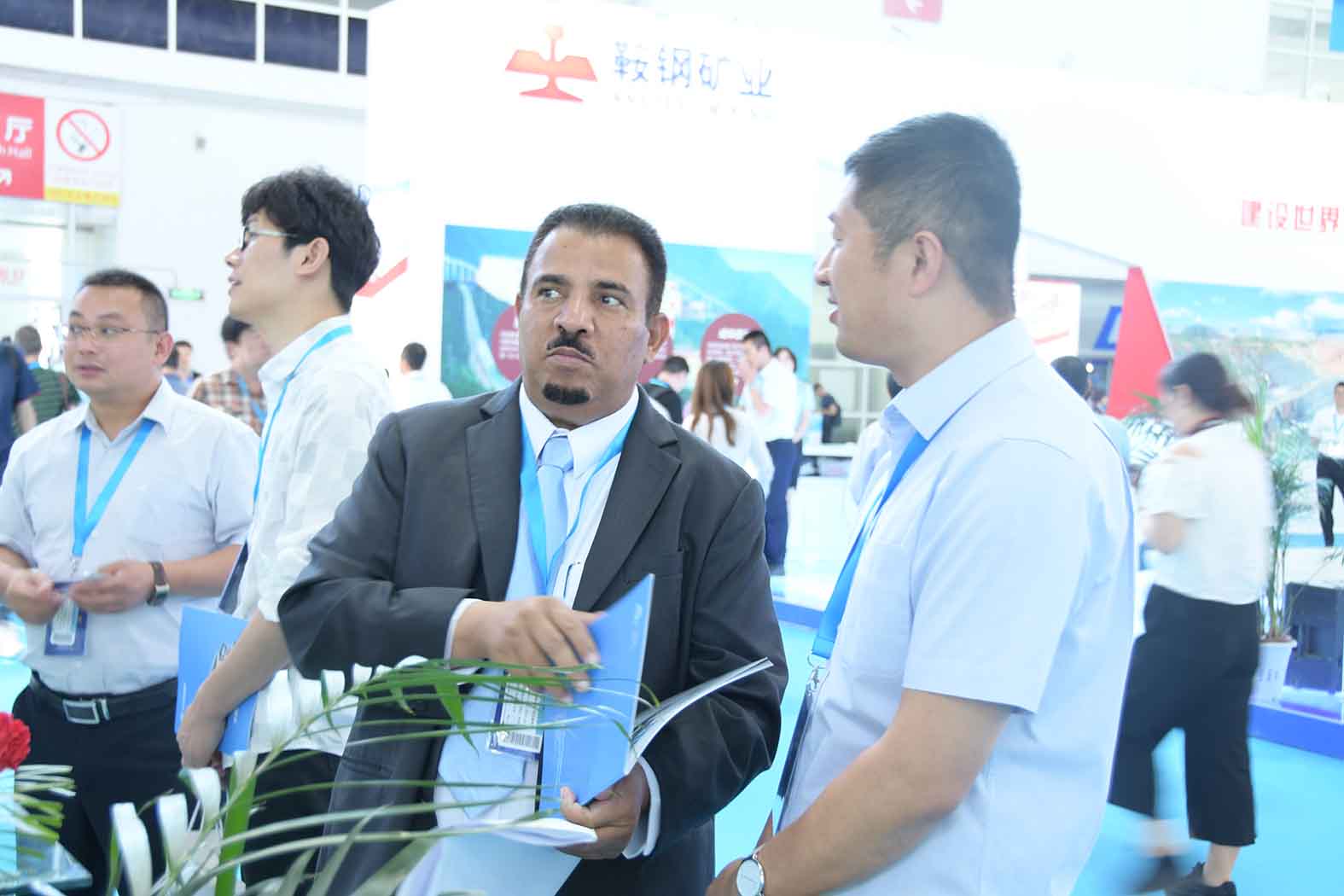 引领未来▲3499拉斯维加斯纯电动矿用车闪耀2019CIME展会